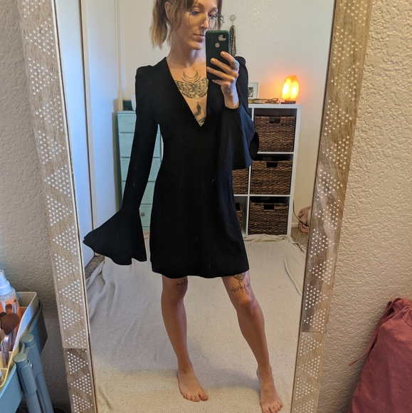 Free People Dresses & Skirts - Free People bell sleeve dress